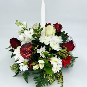 Christmas Embrace centerpiec
